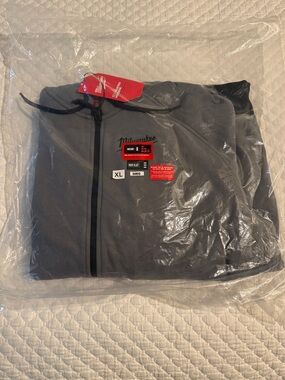 Milwaukee Men’s Gray Lightweight Full-Zip Shirt Jacket - XL